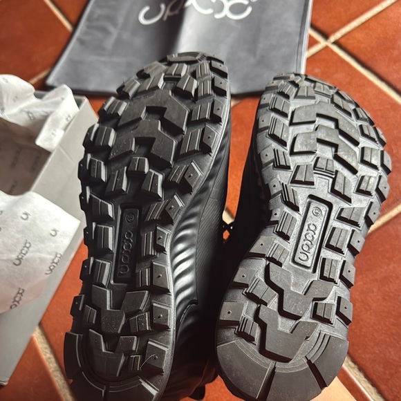 Sneakers black leather New* - Picture 6 of 9